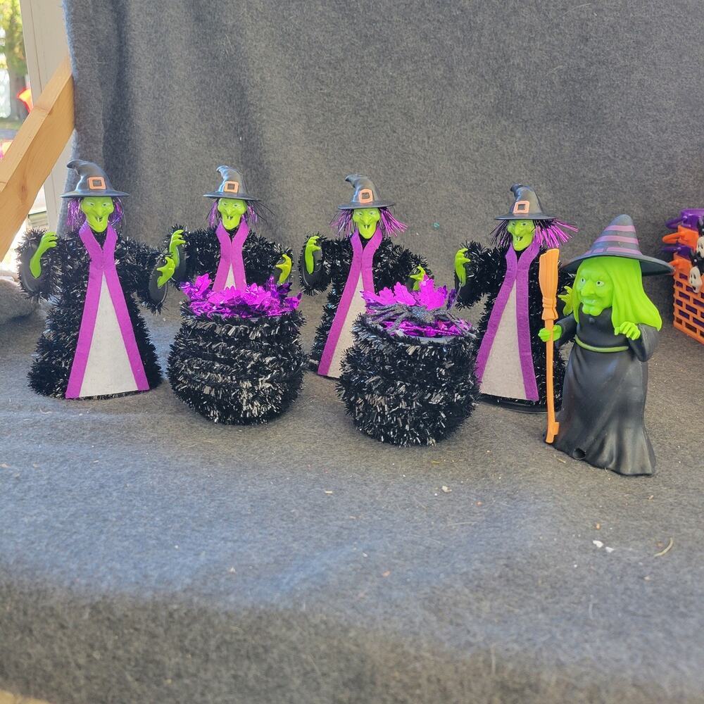 Halloween Holiday 4 Tinsel Witches  And 2 Cauldrons 1 Plastic  ,Witch  Party
